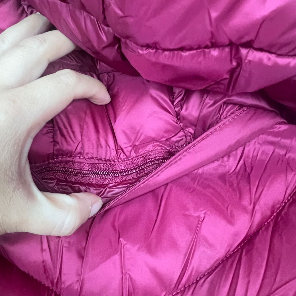 Charter Club‎ Women's Packable Hooded Puffer Vest Garnet Size L - Picture 9 of 9